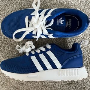 Little Boys Adidas Ortholite. Blue. Size 12.5. Worn once!